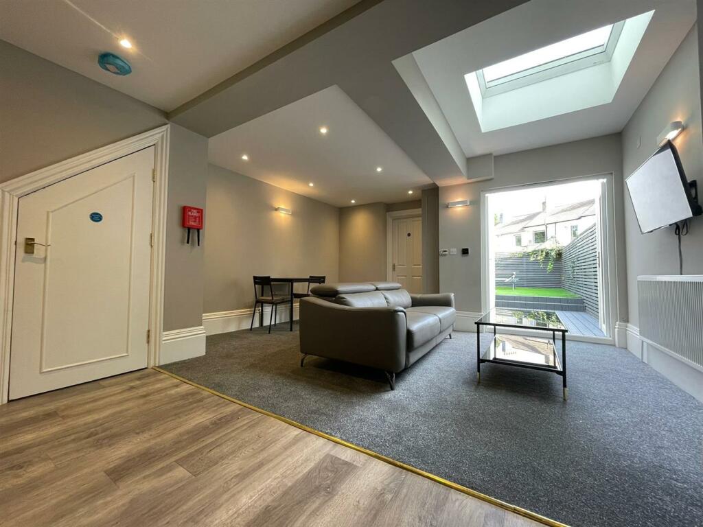 Additional image 9 of York Grove, Brighton, BN1