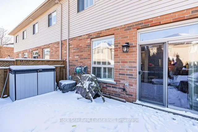 Additional image 31 of 70 Marina Point Cres