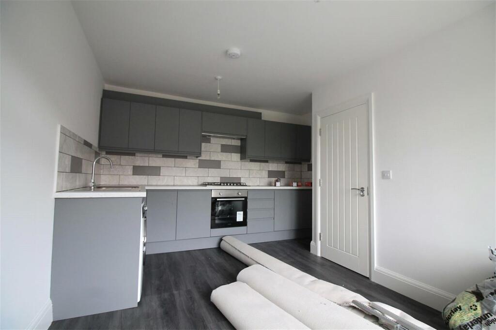 Additional image 4 of Crabtree Lane, Lancing, BN15