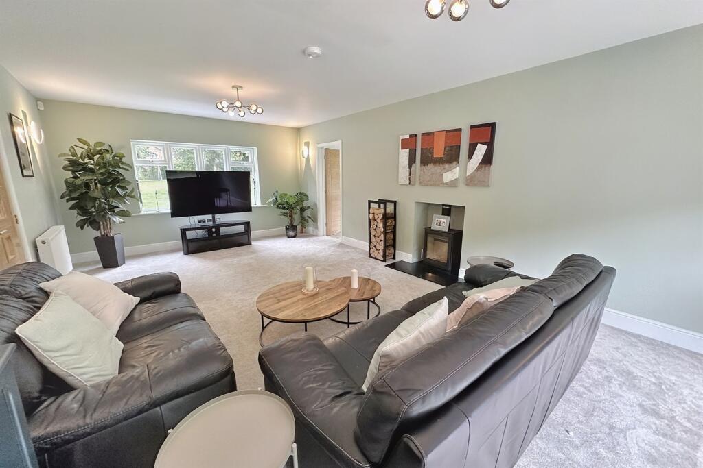 Additional image 14 of Ferndown