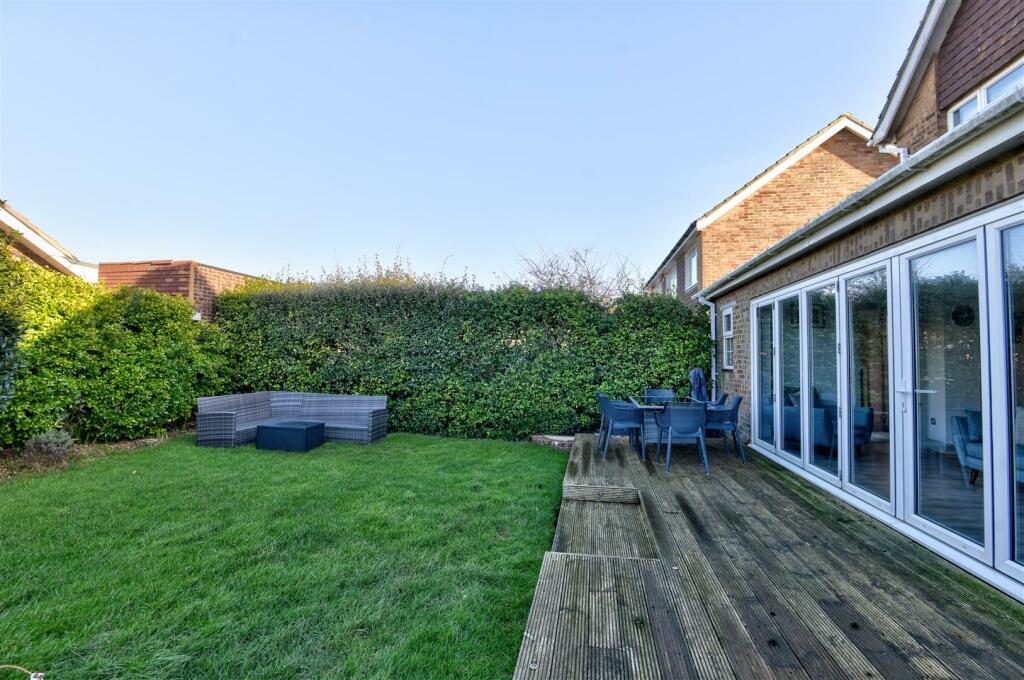 Additional image 45 of Marine Crescent, Goring-By-Sea, Worthing