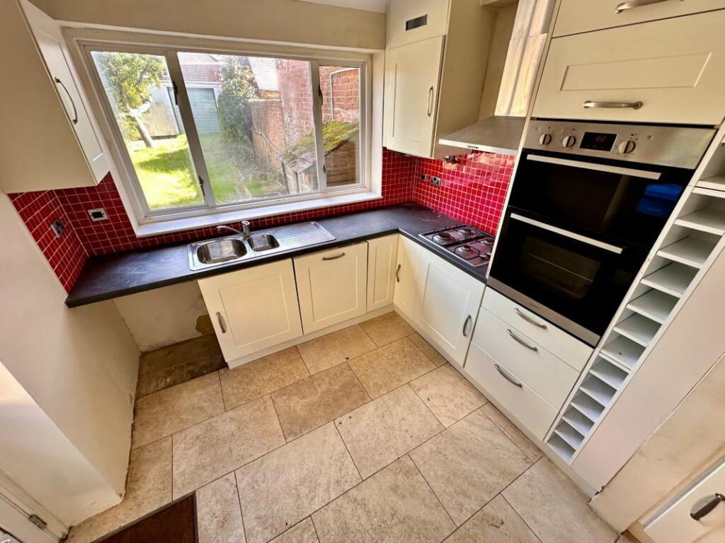 Additional image 2 of 15 York Road, Broadstone, Dorset, BH18 8EW