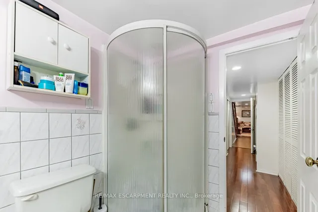 Additional image 24 of 11 Alma Ave