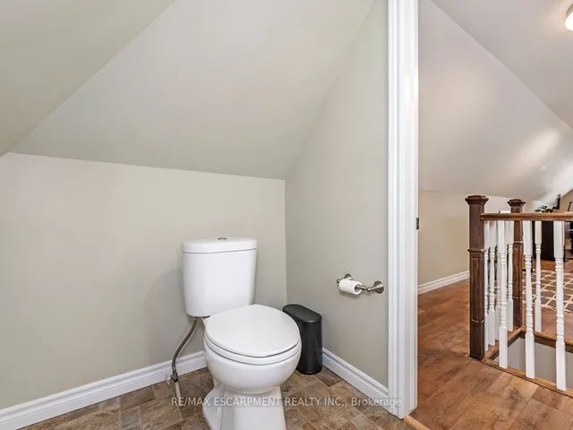 Additional image 34 of 218 Cumberland Ave