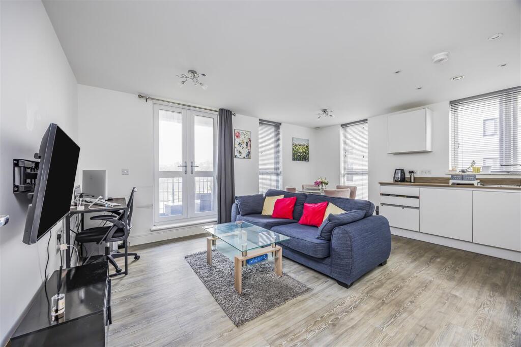 Additional image 2 of West Cliff Road, Bournemouth