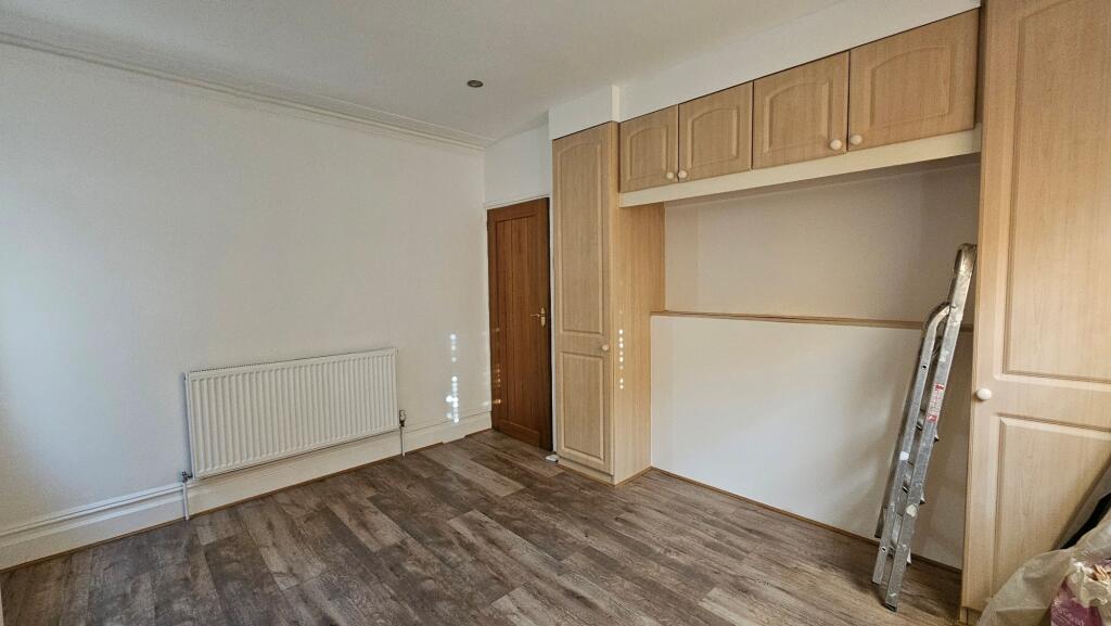 Additional image 4 of **3 Bed Ground Floor Flat Stanfield Road**