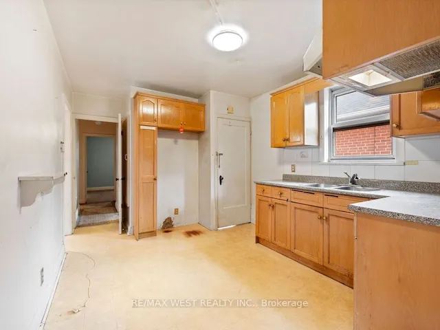 Additional image 12 of 4 Allen Ave