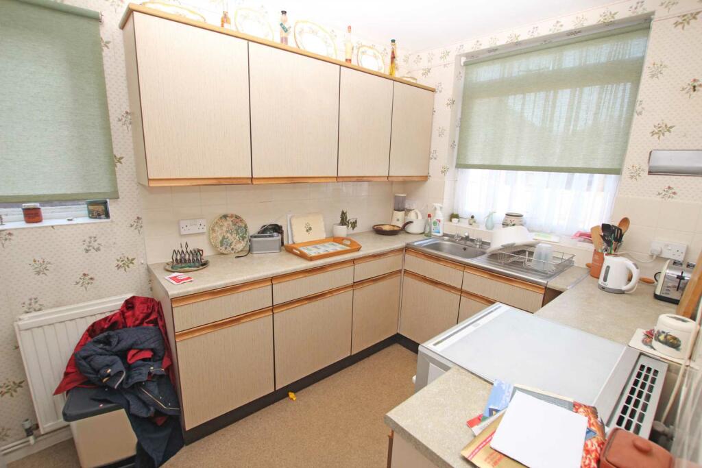 Additional image 3 of Grassington Road, Eastbourne, BN20 7BP