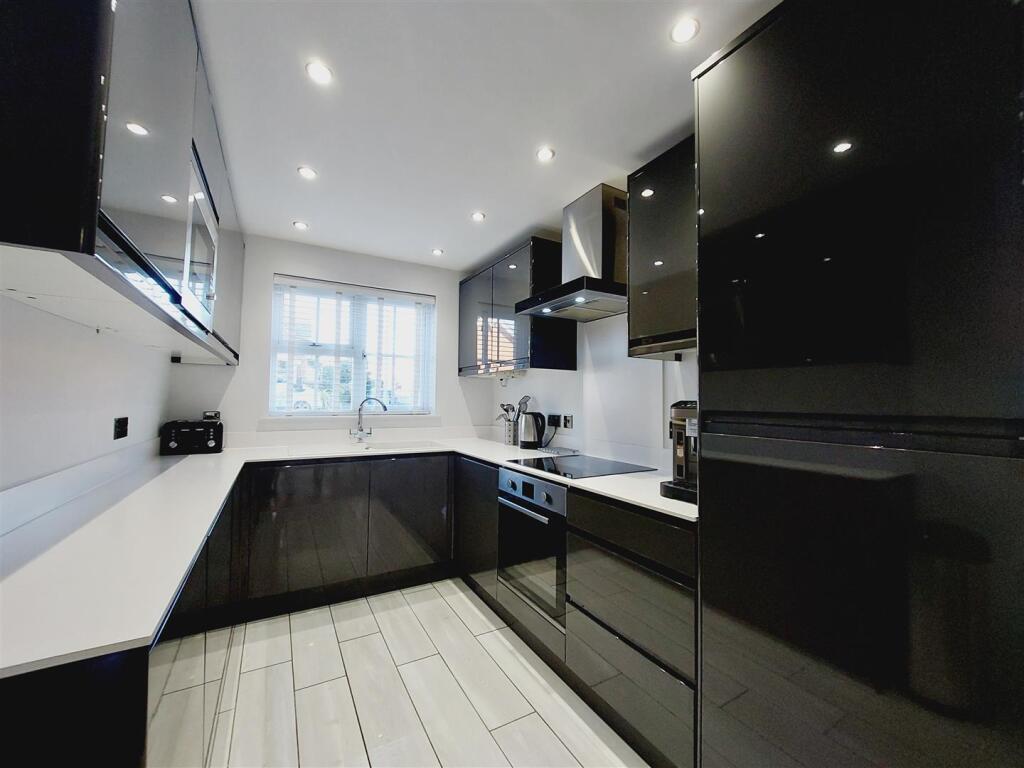 Additional image 18 of Micklefield Way, Seaford