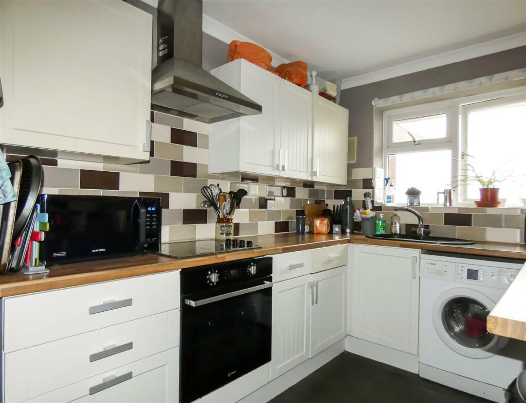 Additional image 2 of Whitecroft, Ash Lane, Rustington