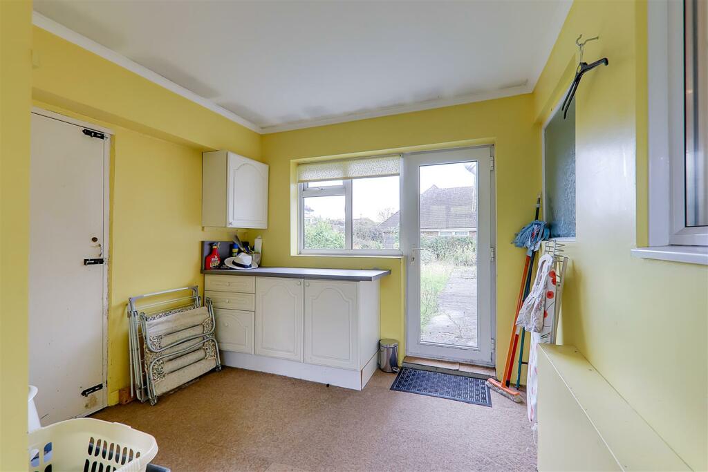 Additional image 17 of Alinora Crescent, Goring-By-Sea, Worthing