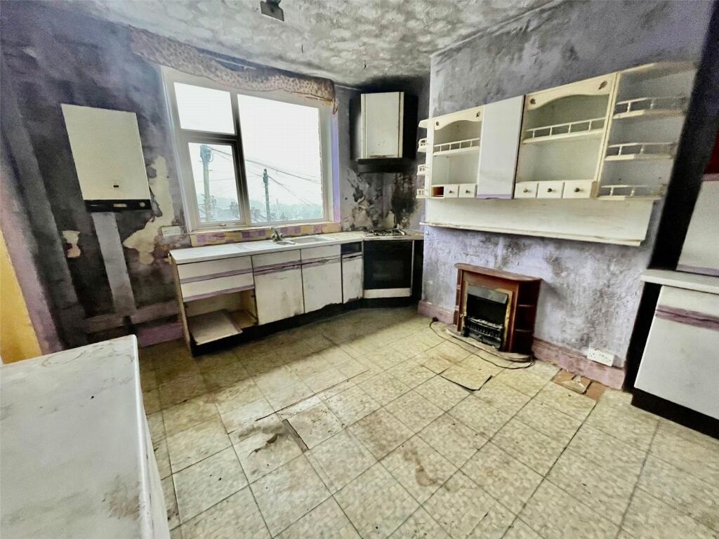 Additional image 14 of Park Cliffe Road, Bradford, West Yorkshire, BD2