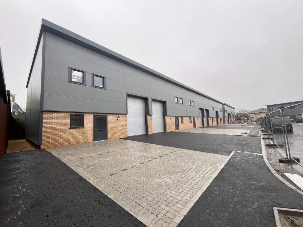 Additional image 5 of Unit 3 Parvaneh Park, Embankment Way, Ringwood, BH24 1WL