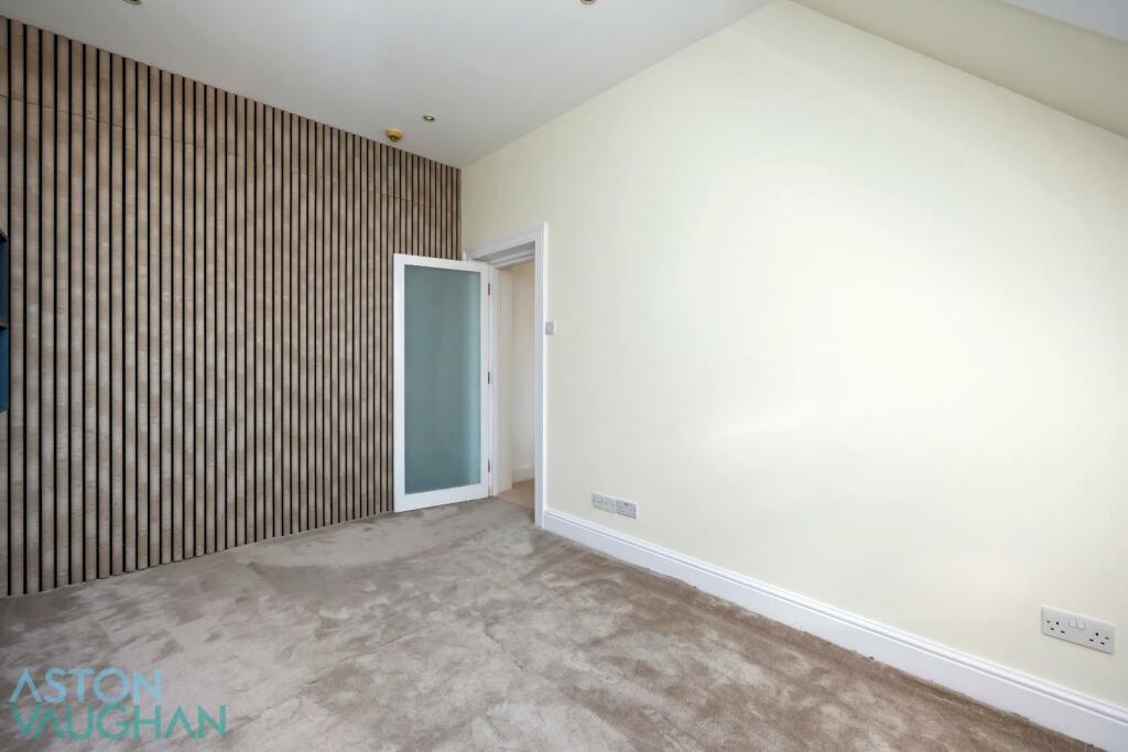 Additional image 11 of Grand Avenue, Hove