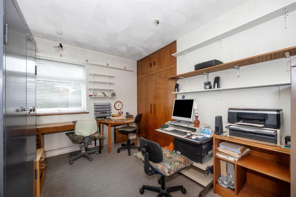 Additional image 19 of Surrenden Crescent, Surrenden, Brighton