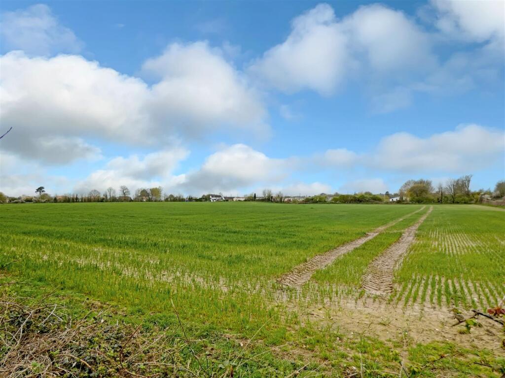 Additional image 17 of North End Road, Yapton