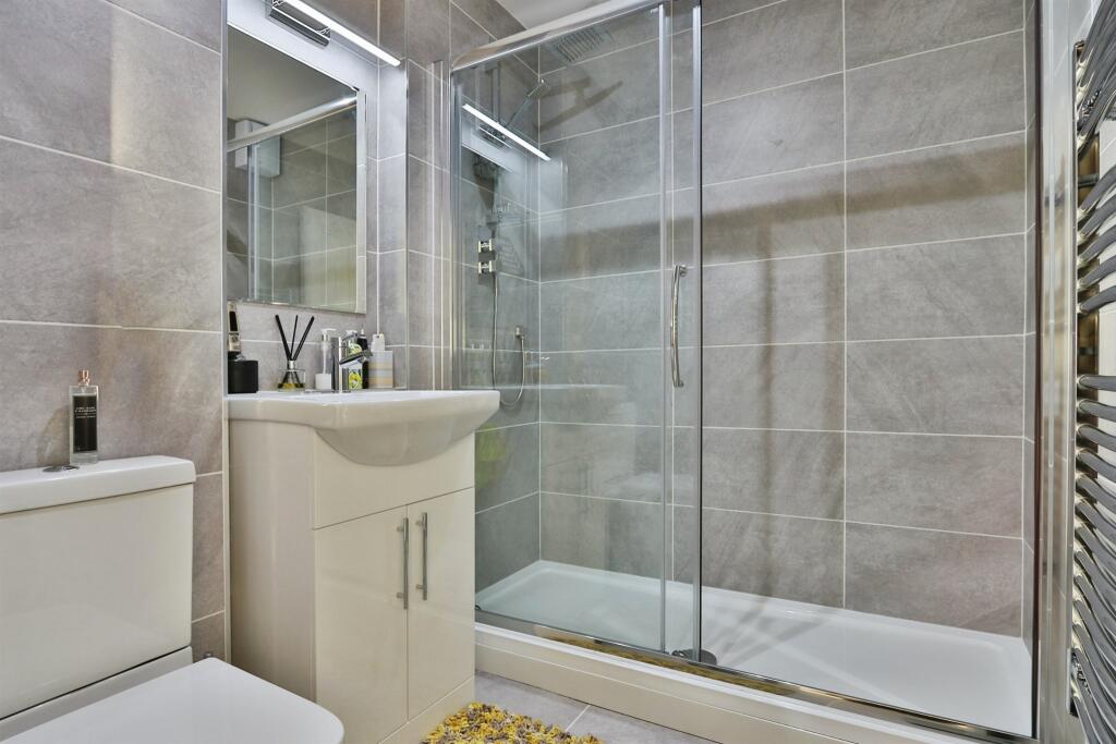 Additional image 9 of West Cliff Road, Bournemouth