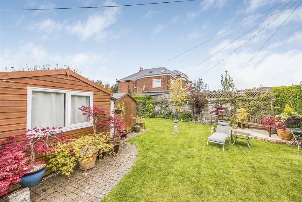 Additional image 7 of Holdenhurst Road, Bournemouth