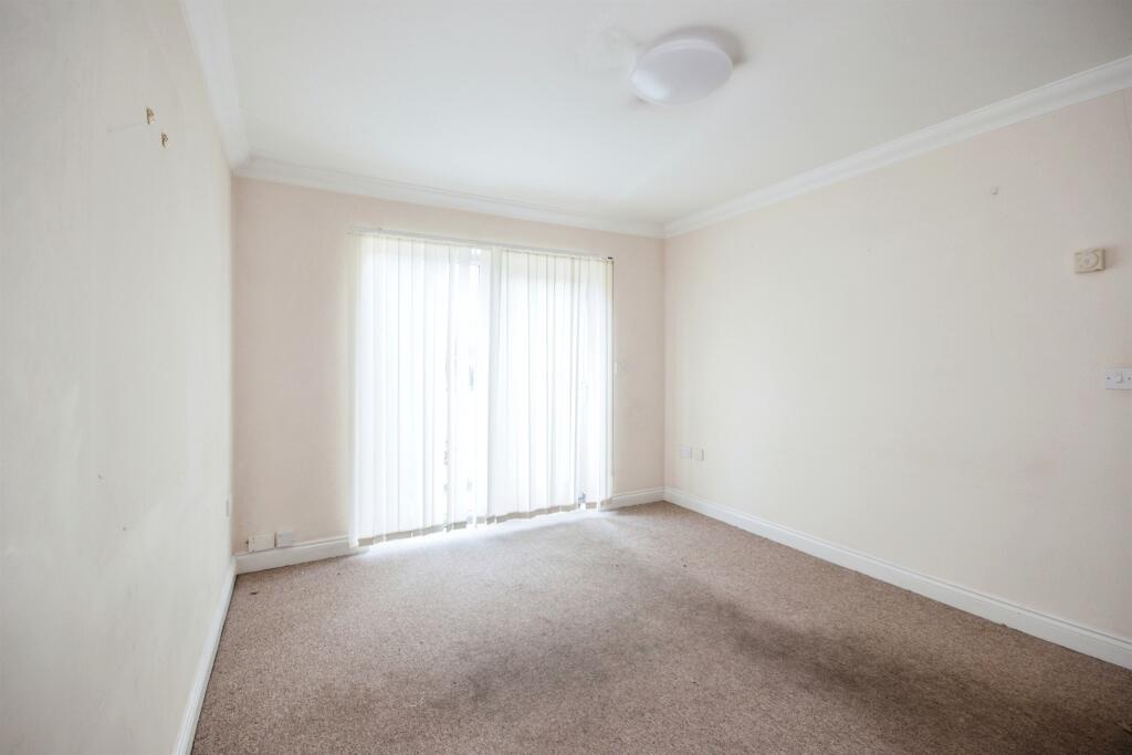 Additional image 4 of Wycliffe Road, Bournemouth