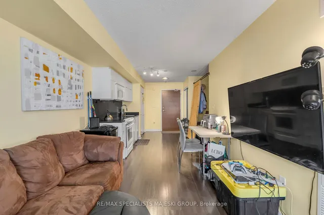 Additional image 12 of 21 Iceboat Terr Unit 1705