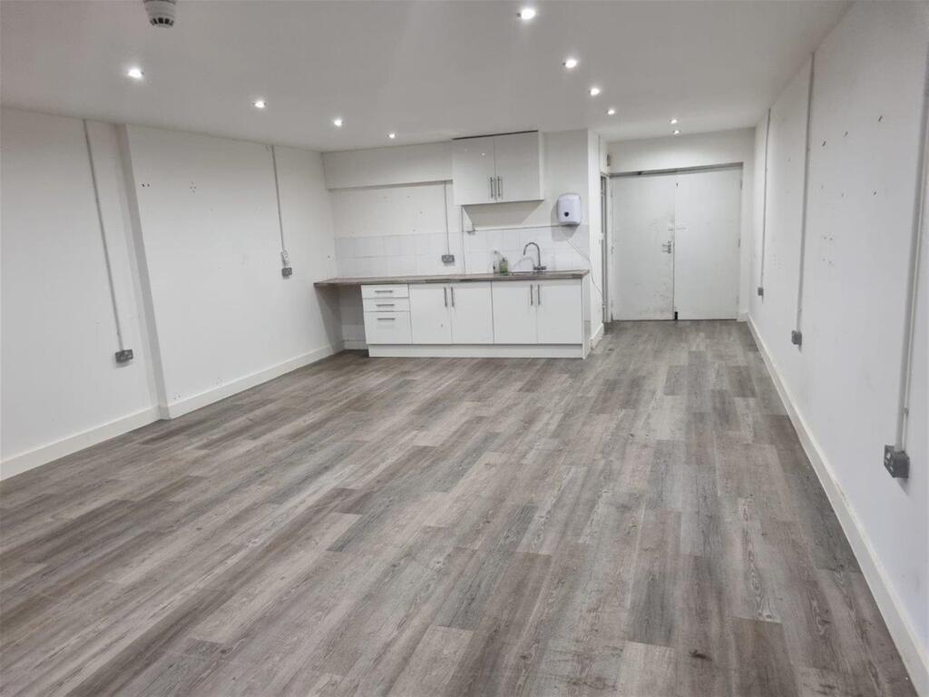 Additional image 4 of Vacant Unit, West Yorkshire