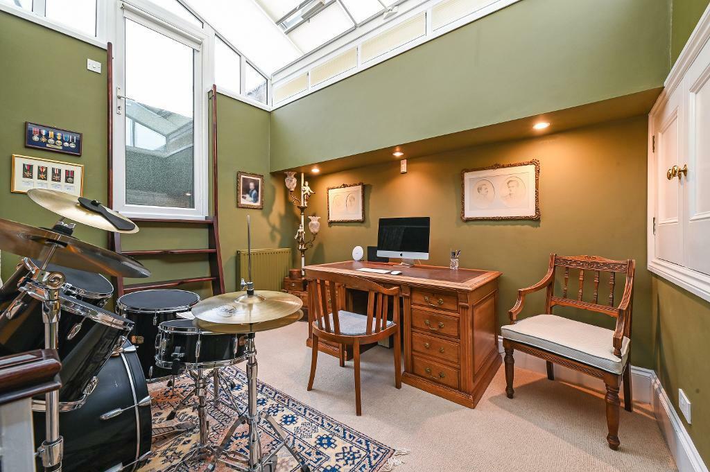 Additional image 13 of Bank Passage, Steyning, West Sussex, BN44 3YA