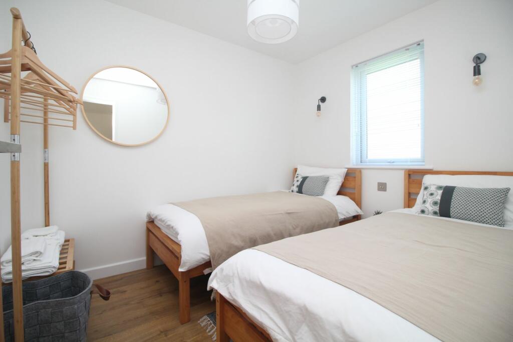 Additional image 31 of Upwick Road, Eastbourne, BN20