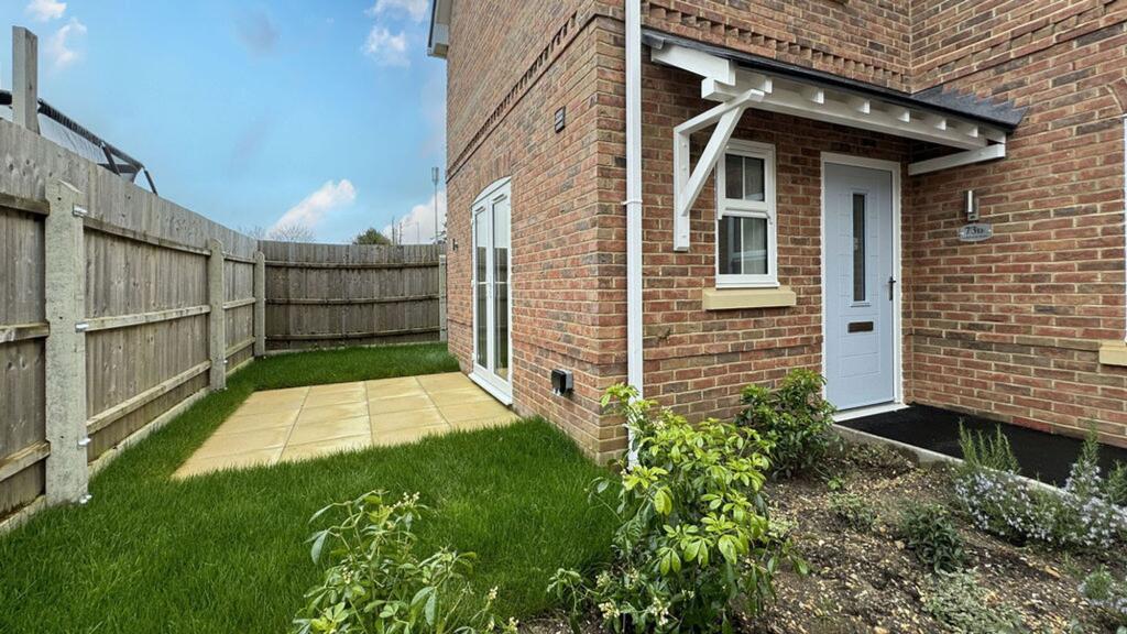 Additional image 29 of Clarendon Road, Christchurch, BH23