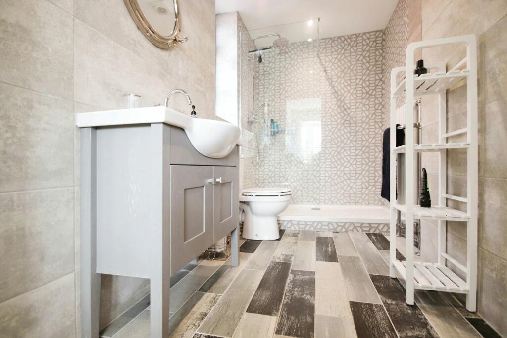 Additional image 15 of River Way,Christchurch,BH23 2QJ