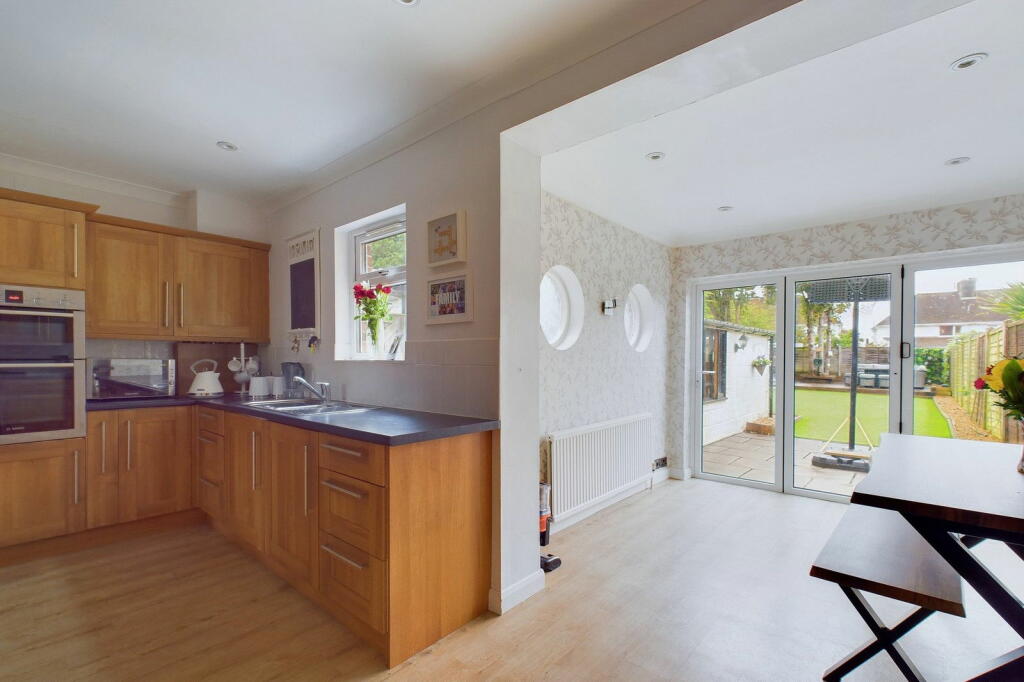 Additional image 18 of Morland Avenue, Worthing, BN14 8PX