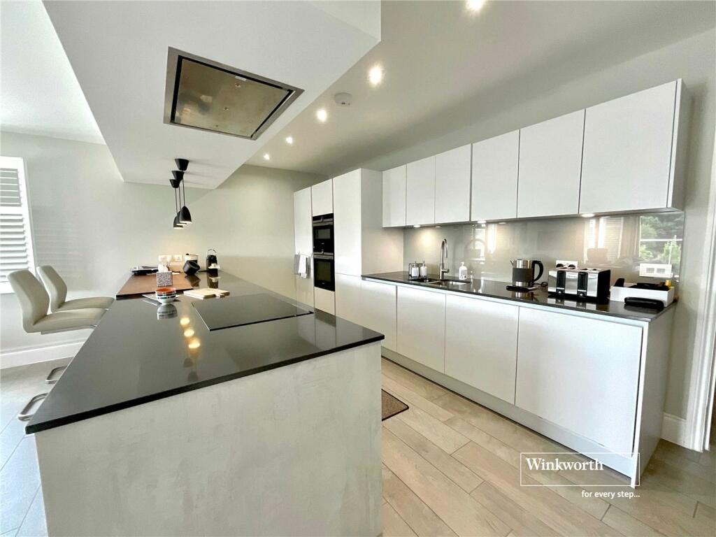 Additional image 5 of Barton Common Road, New Milton, BH25