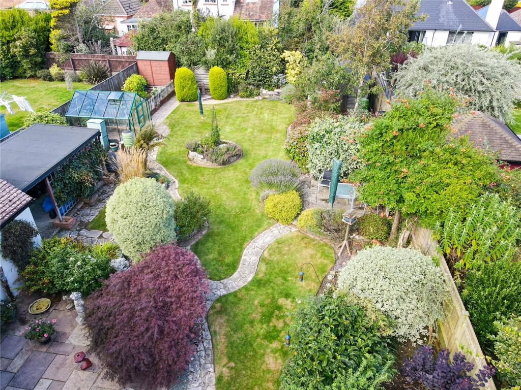 Additional image 13 of Beach Avenue, Barton on Sea, New Milton, Hampshire, BH25