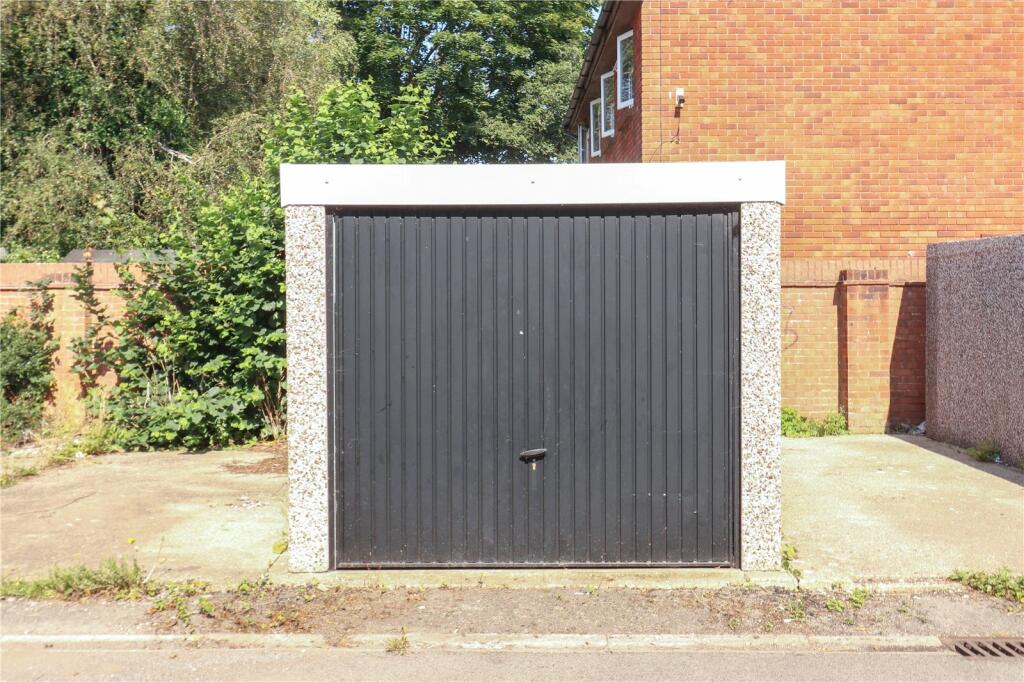 Additional image 16 of Colehill Crescent, Muscliff, Bournemouth, BH9