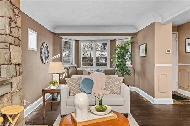 Additional image 13 of 97 Paradise Rd