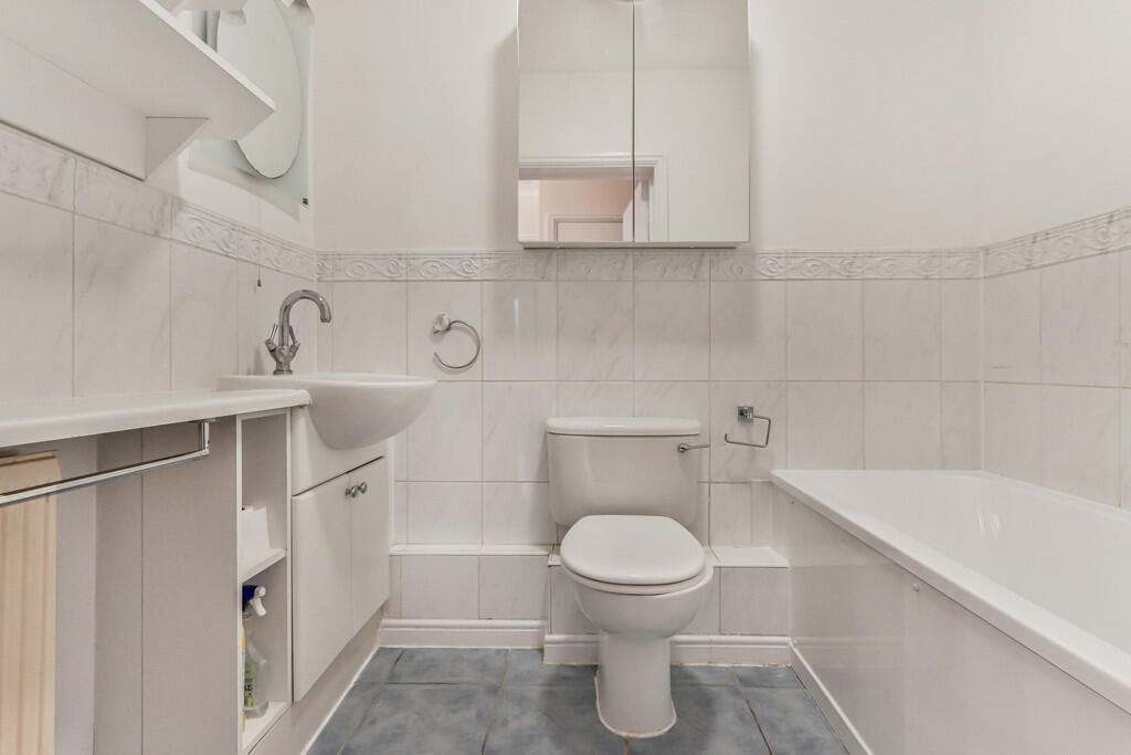 Additional image 5 of Holdenhurst Road, Bournemouth