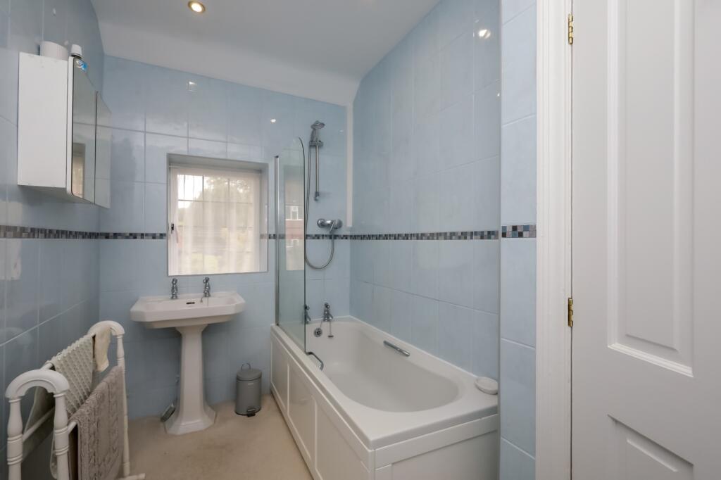 Additional image 14 of Manor Way, Eastbourne