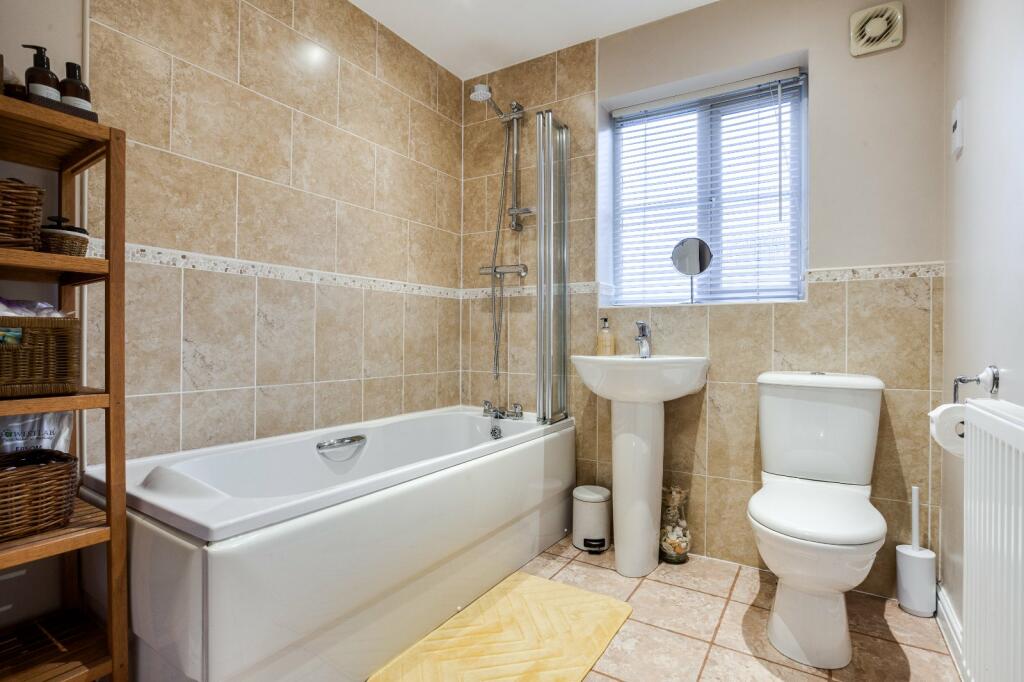 Additional image 9 of Hawthorn Lane, Cleckheaton, BD19