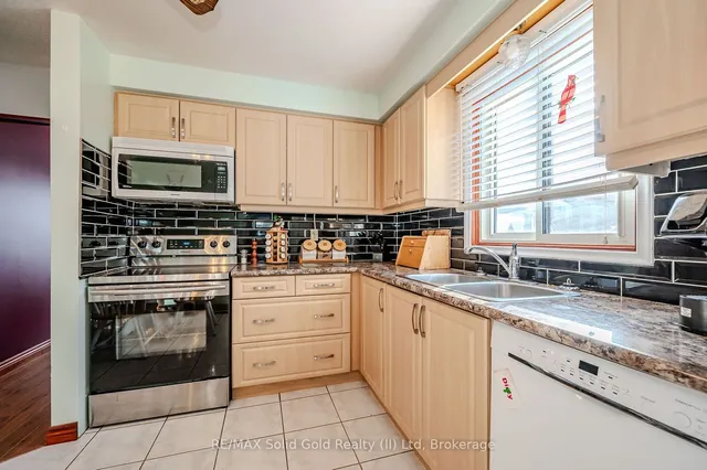 Additional image 13 of 120 Albion Crt