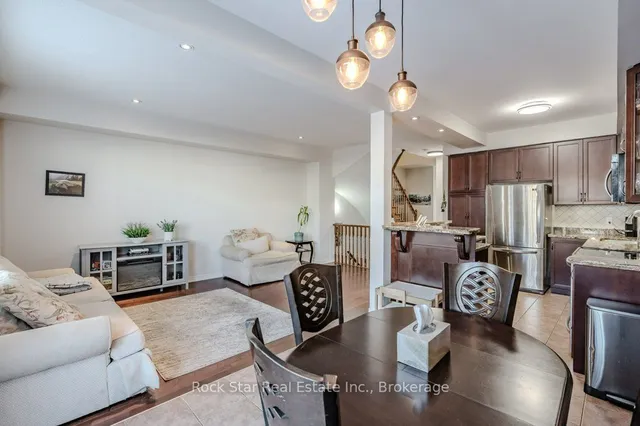 Additional image 9 of 70 Marina Point Cres