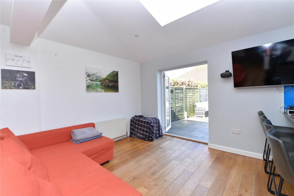 Additional image 19 of Barton Lane, Barton on Sea, New Milton, Hampshire, BH25