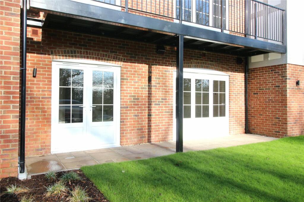 Additional image 10 of Chewton Farm Road, Highcliffe, Dorset, BH23