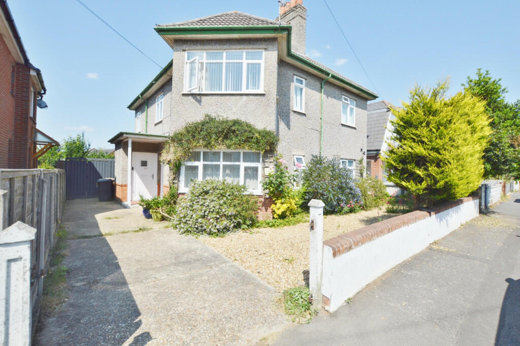Chigwell Road, Bournemouth, Dorset, BH8