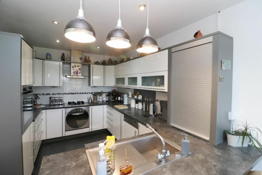 Additional image 4 of 10 Adlington Close, Lowercroft, Bury BL8 2HS