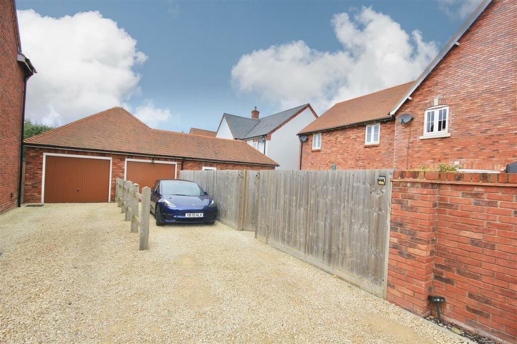 Additional image 30 of Constance Road, Wimborne