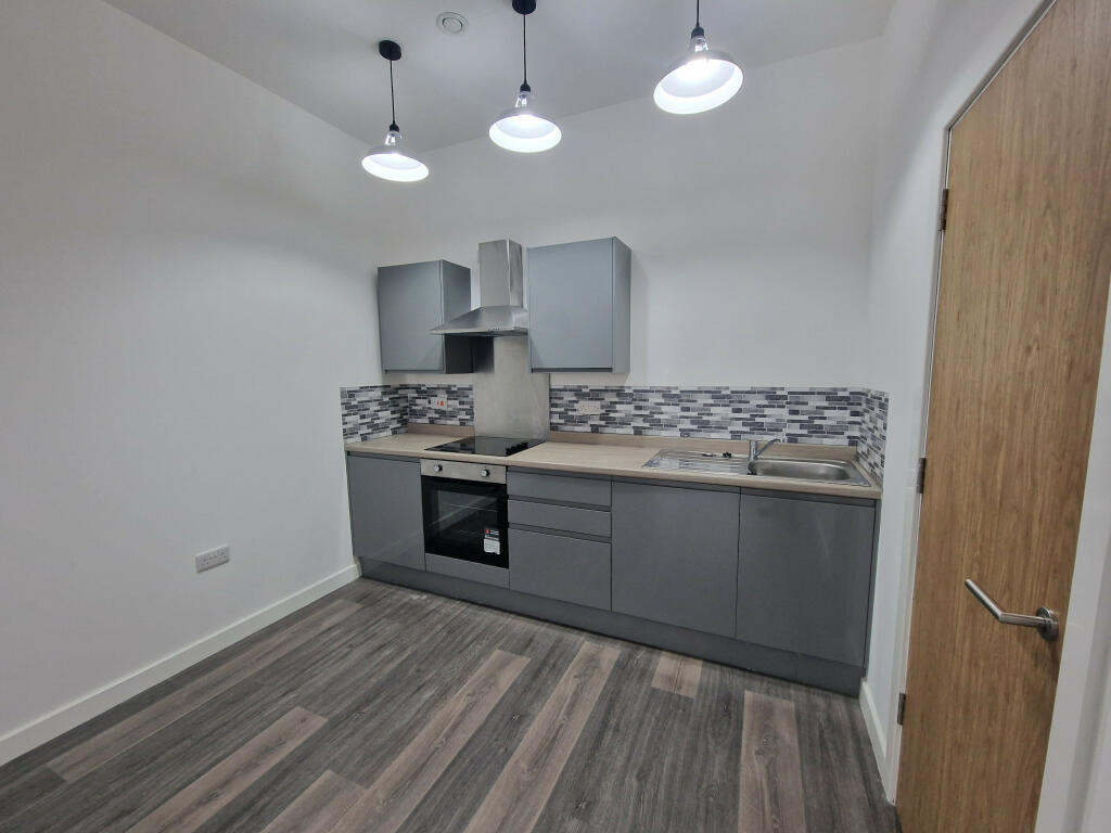 Additional image 4 of Card House, Bingley Road, Bradford, Yorkshire, BD9