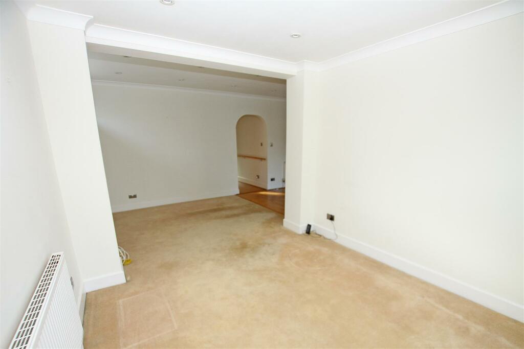 Additional image 5 of Huntfield Road, Bournemouth