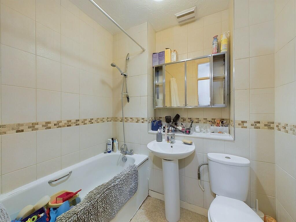 Additional image 6 of East Point, Emerald Quay, Shoreham-By-Sea, BN43 5JN