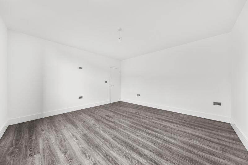 Additional image 8 of South Parade, Cleckheaton