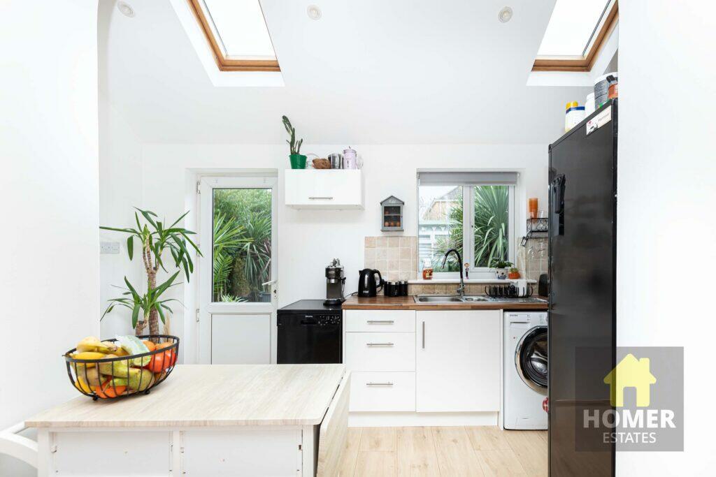 Additional image 8 of Madison Avenue, Bournemouth, BH1 4NU