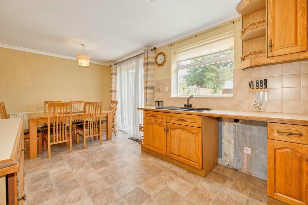 Additional image 7 of Drake Avenue, Eastbourne, BN23